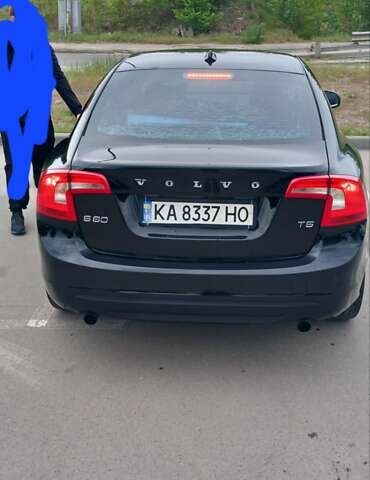 Черный Вольво С60, объемом двигателя 2.5 л и пробегом 297 тыс. км за 9300 $, фото 4 на Automoto.ua