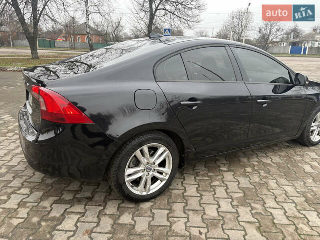 Черный Вольво С60, объемом двигателя 1.56 л и пробегом 270 тыс. км за 10300 $, фото 5 на Automoto.ua