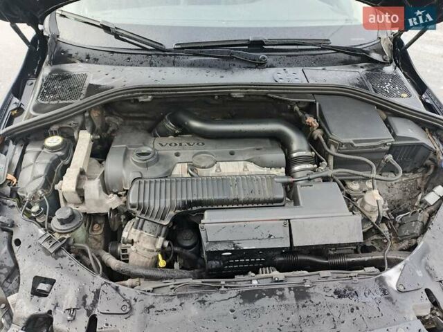 Черный Вольво С60, объемом двигателя 2.52 л и пробегом 170 тыс. км за 9999 $, фото 23 на Automoto.ua