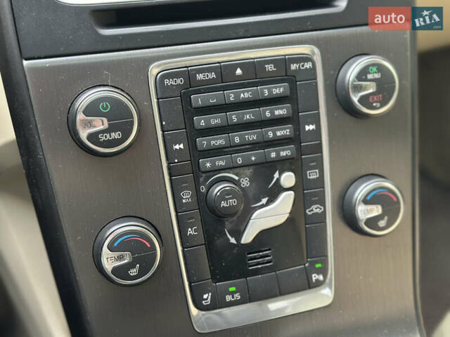 Черный Вольво С60, объемом двигателя 2.5 л и пробегом 338 тыс. км за 7700 $, фото 16 на Automoto.ua