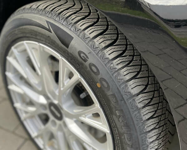 Чорний Вольво С60, об'ємом двигуна 2.52 л та пробігом 105 тис. км за 11499 $, фото 47 на Automoto.ua