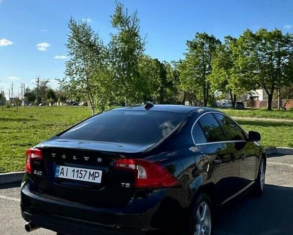 Черный Вольво С60, объемом двигателя 2.52 л и пробегом 163 тыс. км за 10400 $, фото 6 на Automoto.ua