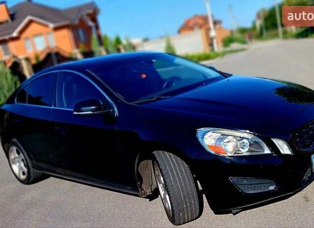 Чорний Вольво С60, об'ємом двигуна 2.52 л та пробігом 190 тис. км за 9900 $, фото 7 на Automoto.ua