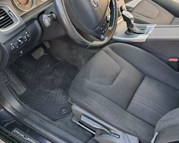 Черный Вольво С60, объемом двигателя 1.56 л и пробегом 300 тыс. км за 9500 $, фото 19 на Automoto.ua