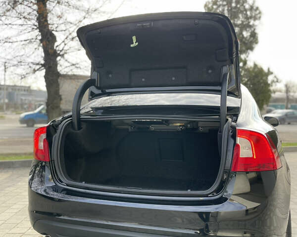 Чорний Вольво С60, об'ємом двигуна 2.52 л та пробігом 105 тис. км за 11499 $, фото 22 на Automoto.ua