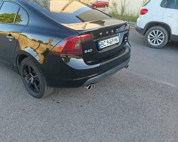 Черный Вольво С60, объемом двигателя 2.5 л и пробегом 140 тыс. км за 8500 $, фото 10 на Automoto.ua
