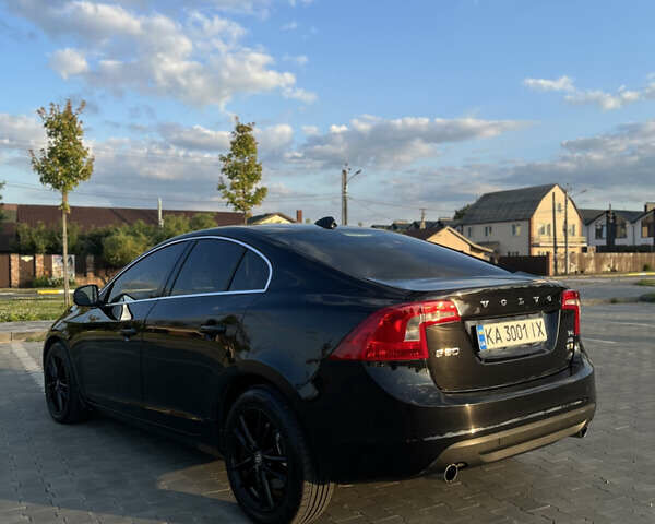 Вольво С60 2012 у Києві на Automoto.ua Чорний Вольво С60, об'ємом двигуна 2.95 л та пробігом 220 тис. км за 10500 $, фото 5 на Automoto.ua