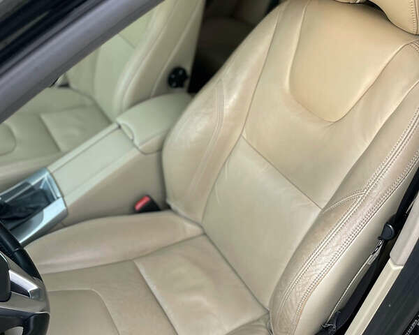 Чорний Вольво С60, об'ємом двигуна 2.52 л та пробігом 105 тис. км за 11499 $, фото 24 на Automoto.ua