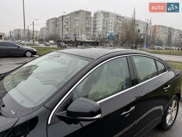 Чорний Вольво С60, об'ємом двигуна 2.5 л та пробігом 218 тис. км за 11500 $, фото 4 на Automoto.ua