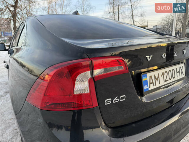Черный Вольво С60, объемом двигателя 1.6 л и пробегом 171 тыс. км за 10500 $, фото 13 на Automoto.ua