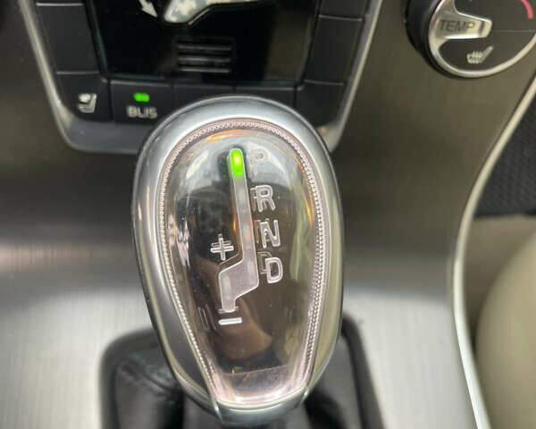 Чорний Вольво С60, об'ємом двигуна 2.52 л та пробігом 105 тис. км за 11499 $, фото 29 на Automoto.ua