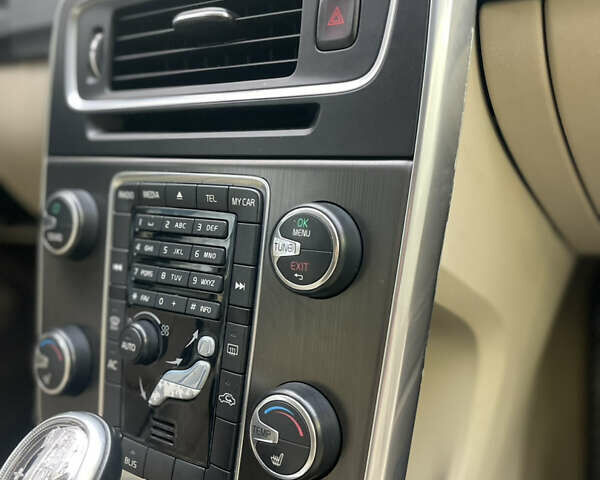 Чорний Вольво С60, об'ємом двигуна 2.52 л та пробігом 105 тис. км за 11499 $, фото 28 на Automoto.ua