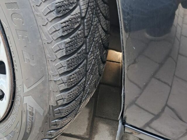 Черный Вольво С60, объемом двигателя 1.6 л и пробегом 300 тыс. км за 8500 $, фото 7 на Automoto.ua