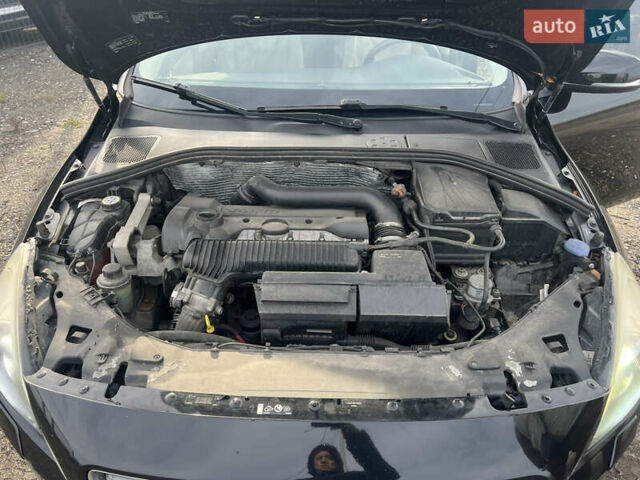 Чорний Вольво С60, об'ємом двигуна 2.52 л та пробігом 248 тис. км за 9300 $, фото 7 на Automoto.ua