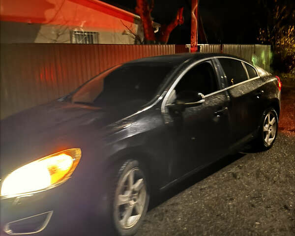 Чорний Вольво С60, об'ємом двигуна 2.52 л та пробігом 195 тис. км за 9800 $, фото 2 на Automoto.ua