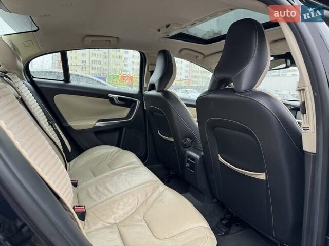 Чорний Вольво С60, об'ємом двигуна 2.5 л та пробігом 218 тис. км за 11500 $, фото 15 на Automoto.ua