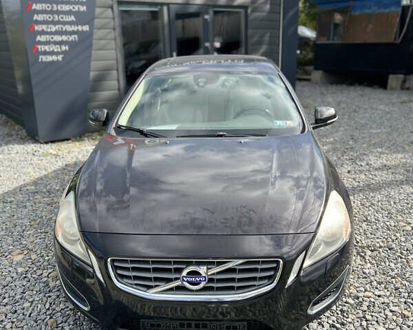Черный Вольво С60, объемом двигателя 2.5 л и пробегом 203 тыс. км за 9200 $, фото 2 на Automoto.ua
