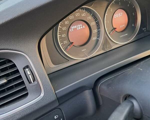 Черный Вольво С60, объемом двигателя 1.56 л и пробегом 300 тыс. км за 9500 $, фото 20 на Automoto.ua