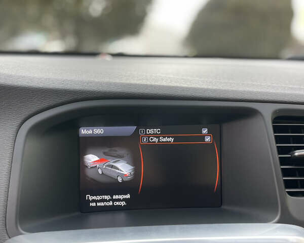 Чорний Вольво С60, об'ємом двигуна 2.52 л та пробігом 105 тис. км за 11499 $, фото 37 на Automoto.ua