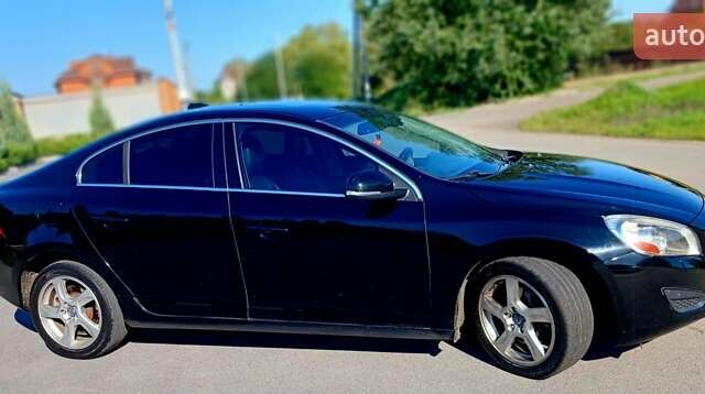 Чорний Вольво С60, об'ємом двигуна 2.52 л та пробігом 190 тис. км за 9900 $, фото 8 на Automoto.ua