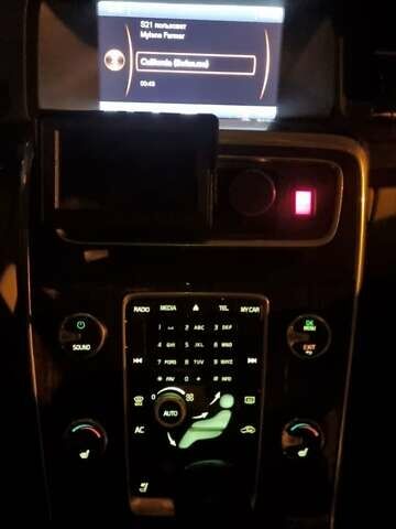 Черный Вольво С60, объемом двигателя 2.5 л и пробегом 207 тыс. км за 9999 $, фото 38 на Automoto.ua