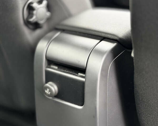 Черный Вольво С60, объемом двигателя 2.5 л и пробегом 138 тыс. км за 7900 $, фото 62 на Automoto.ua