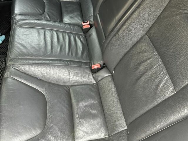 Черный Вольво С60, объемом двигателя 2.5 л и пробегом 304 тыс. км за 9400 $, фото 17 на Automoto.ua