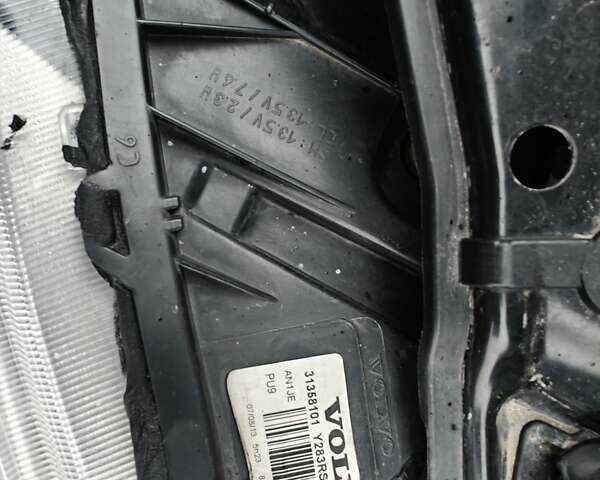 Черный Вольво С60, объемом двигателя 2.5 л и пробегом 100 тыс. км за 15500 $, фото 23 на Automoto.ua