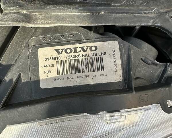 Черный Вольво С60, объемом двигателя 2.5 л и пробегом 304 тыс. км за 9400 $, фото 9 на Automoto.ua