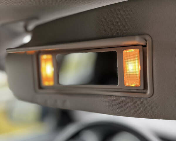 Черный Вольво С60, объемом двигателя 2.5 л и пробегом 138 тыс. км за 7900 $, фото 44 на Automoto.ua