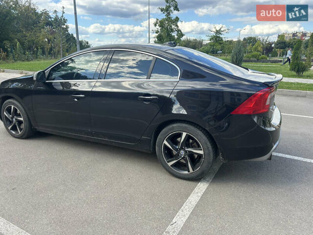 Вольво С60 2013 у Києві на Automoto.ua Чорний Вольво С60, об'ємом двигуна 2.52 л та пробігом 164 тис. км за 15300 $, фото 4 на Automoto.ua