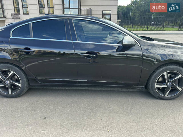 Вольво С60 2013 у Києві на Automoto.ua Чорний Вольво С60, об'ємом двигуна 2.52 л та пробігом 164 тис. км за 15300 $, фото 8 на Automoto.ua