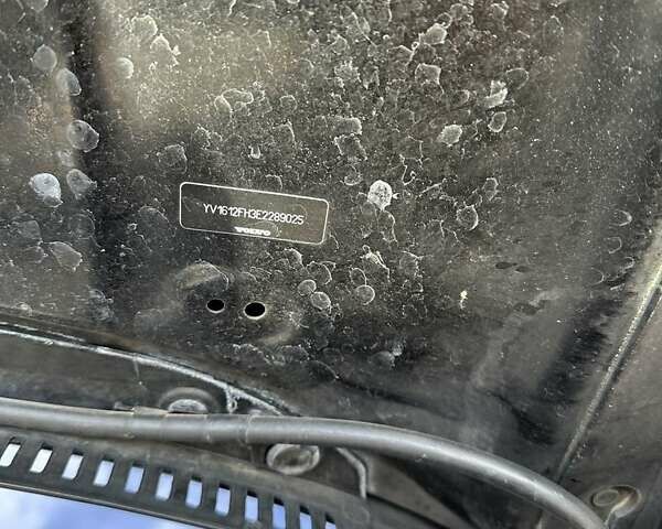 Черный Вольво С60, объемом двигателя 2.5 л и пробегом 304 тыс. км за 9400 $, фото 10 на Automoto.ua