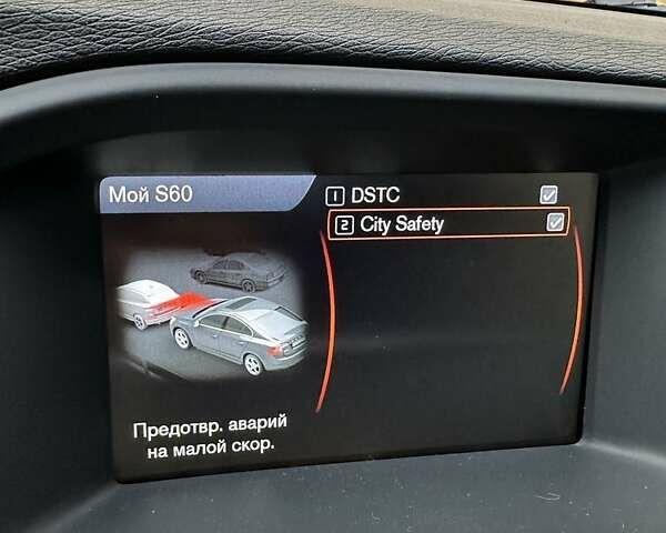 Черный Вольво С60, объемом двигателя 2.5 л и пробегом 304 тыс. км за 9400 $, фото 2 на Automoto.ua