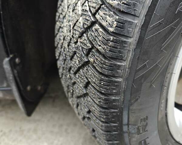 Черный Вольво С60, объемом двигателя 2.5 л и пробегом 100 тыс. км за 15500 $, фото 42 на Automoto.ua