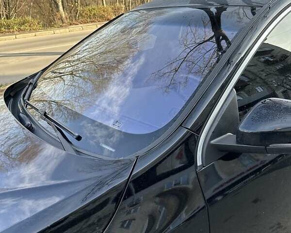 Черный Вольво С60, объемом двигателя 2.5 л и пробегом 304 тыс. км за 9400 $, фото 1 на Automoto.ua