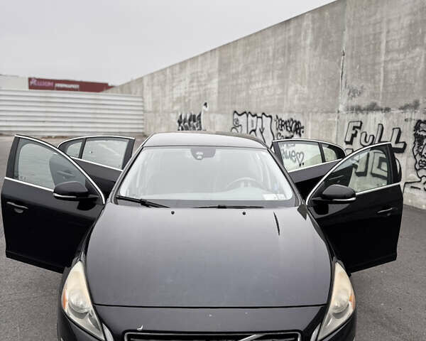 Черный Вольво С60, объемом двигателя 2.5 л и пробегом 138 тыс. км за 7900 $, фото 29 на Automoto.ua