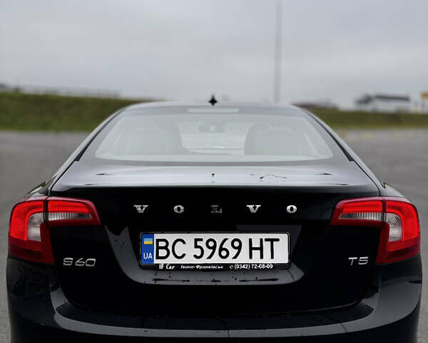 Черный Вольво С60, объемом двигателя 2.5 л и пробегом 138 тыс. км за 7900 $, фото 21 на Automoto.ua