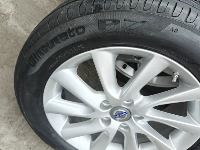 Чорний Вольво С60, об'ємом двигуна 2.5 л та пробігом 100 тис. км за 15500 $, фото 22 на Automoto.ua