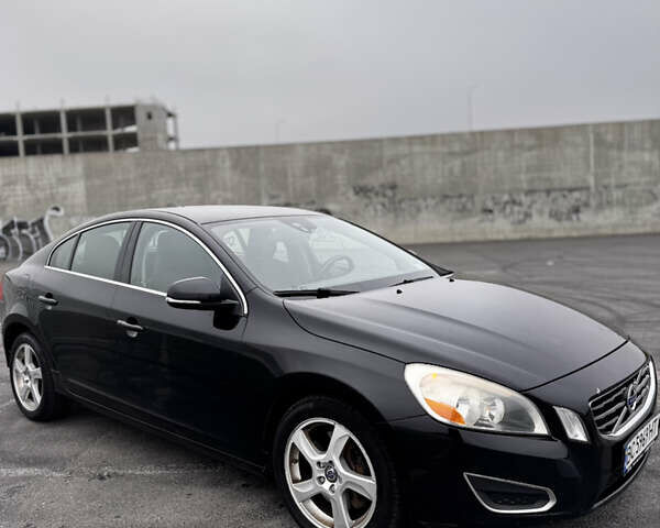 Черный Вольво С60, объемом двигателя 2.5 л и пробегом 138 тыс. км за 7900 $, фото 9 на Automoto.ua