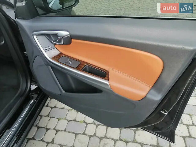 Вольво С60 2013 у Києві на Automoto.ua Чорний Вольво С60, об'ємом двигуна 2.52 л та пробігом 164 тис. км за 15300 $, фото 27 на Automoto.ua