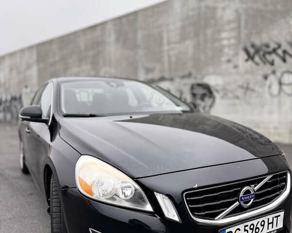 Черный Вольво С60, объемом двигателя 2.5 л и пробегом 138 тыс. км за 7900 $, фото 32 на Automoto.ua