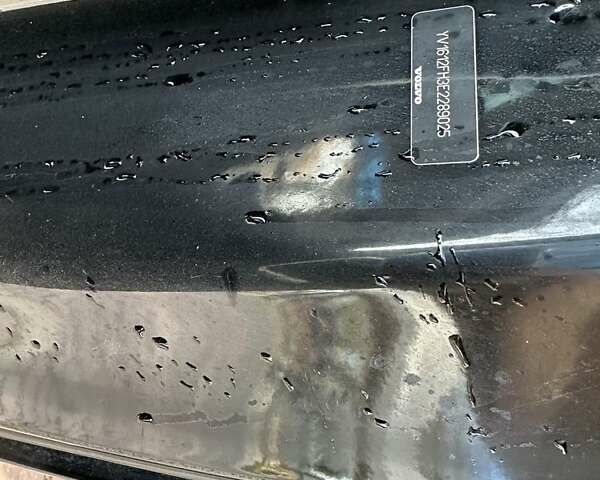 Черный Вольво С60, объемом двигателя 2.5 л и пробегом 304 тыс. км за 9400 $, фото 6 на Automoto.ua