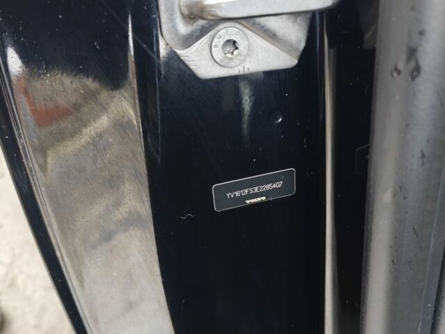 Чорний Вольво С60, об'ємом двигуна 2.5 л та пробігом 100 тис. км за 15500 $, фото 11 на Automoto.ua