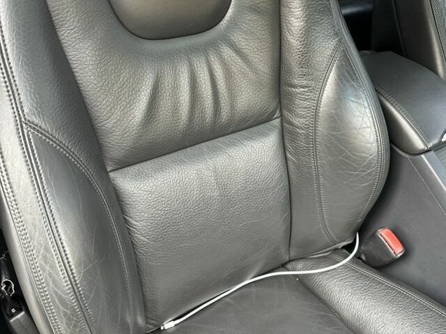 Черный Вольво С60, объемом двигателя 2.5 л и пробегом 304 тыс. км за 9400 $, фото 19 на Automoto.ua