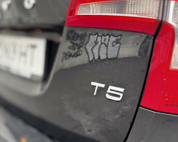 Черный Вольво С60, объемом двигателя 2.5 л и пробегом 138 тыс. км за 7900 $, фото 24 на Automoto.ua