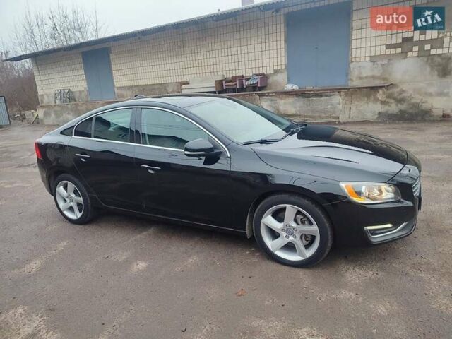 Черный Вольво С60, объемом двигателя 2.5 л и пробегом 133 тыс. км за 12100 $, фото 3 на Automoto.ua