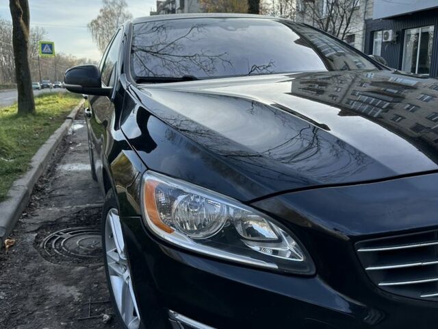 Черный Вольво С60, объемом двигателя 2.5 л и пробегом 304 тыс. км за 9400 $, фото 13 на Automoto.ua