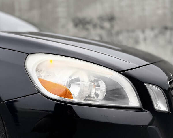 Черный Вольво С60, объемом двигателя 2.5 л и пробегом 138 тыс. км за 7900 $, фото 30 на Automoto.ua