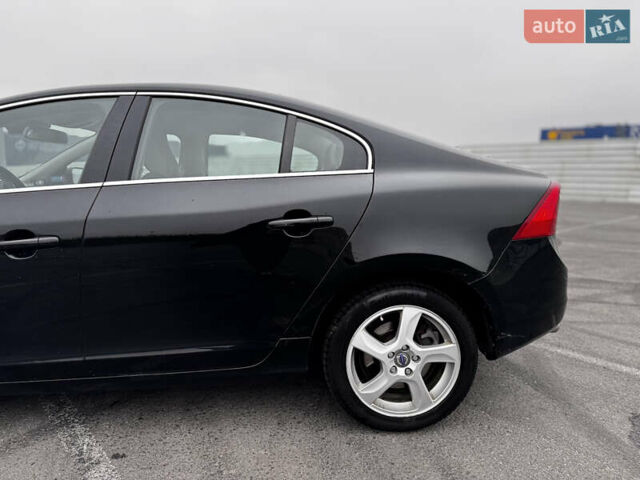 Черный Вольво С60, объемом двигателя 2.5 л и пробегом 138 тыс. км за 7900 $, фото 15 на Automoto.ua